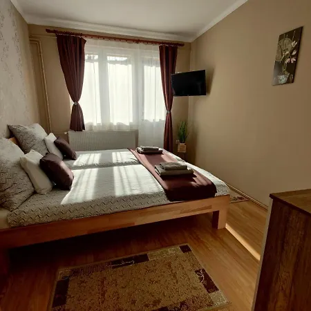 Katalin Apartmanhaz Miskolc Exterior foto