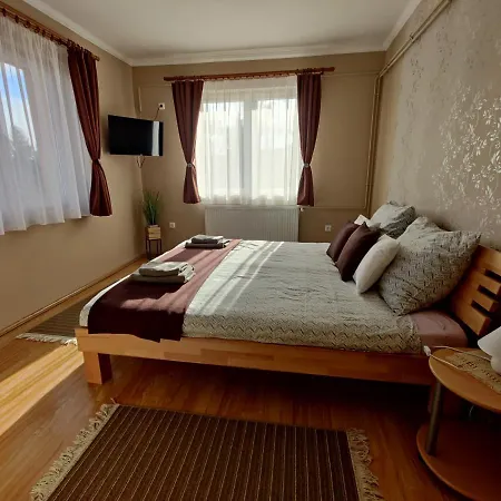 Katalin Apartmanhaz Miskolc Exterior foto